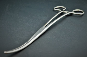 Pince hémostatique 10-1/2" recourbée, Bozeman