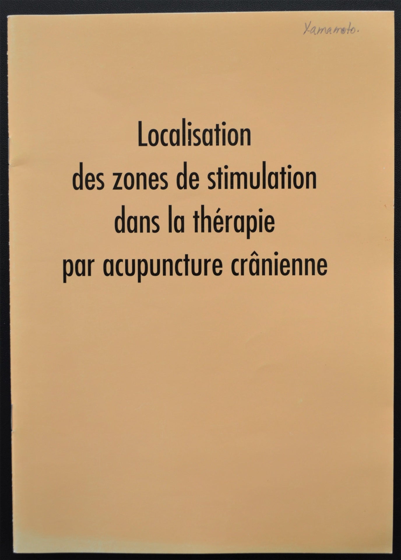 Localisation des zones de stimulation dans la thérapie acupuncture crânienne